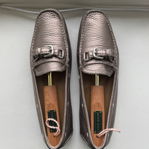 Vintage Prada Women’s Driving Loafers (Mocassins)- 38.5 bronze - lightly worn - Picture 4 of 12